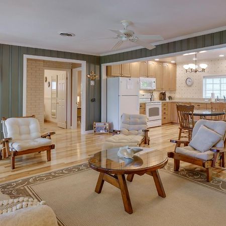 Waterfront Annapolis Home Fire Pit And Fishing Pier Екстер'єр фото