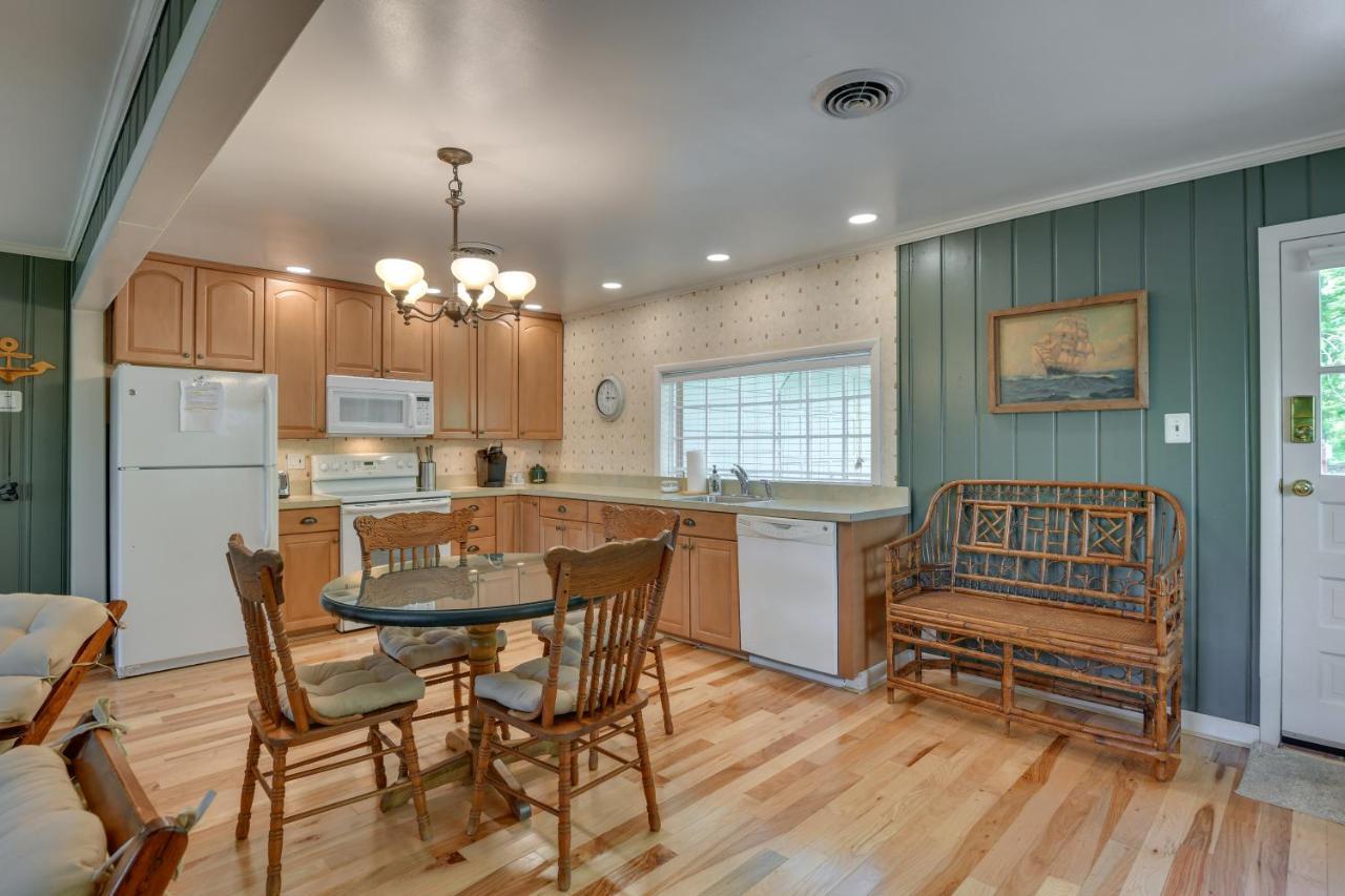 Waterfront Annapolis Home Fire Pit And Fishing Pier Екстер'єр фото