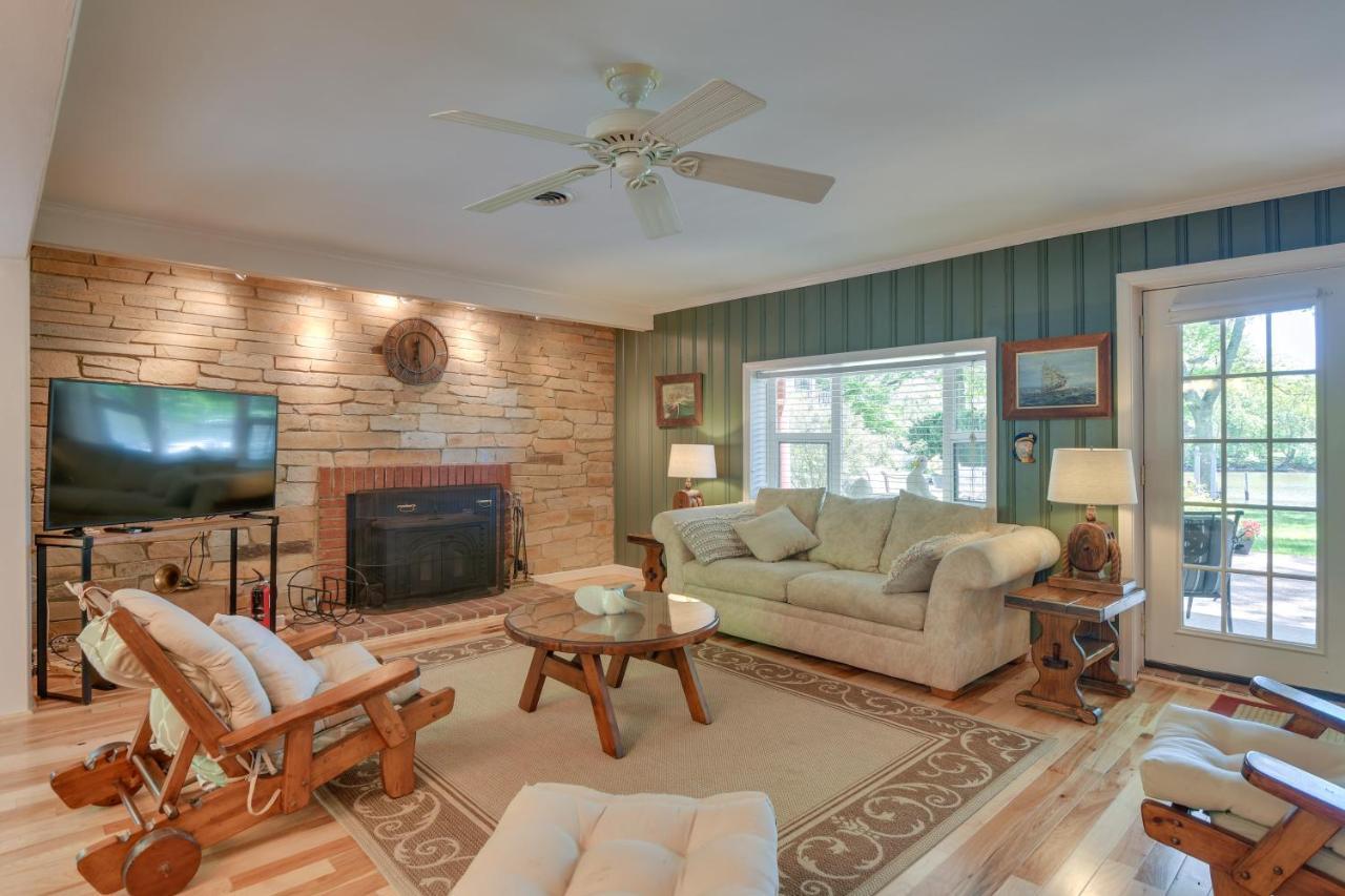 Waterfront Annapolis Home Fire Pit And Fishing Pier Екстер'єр фото